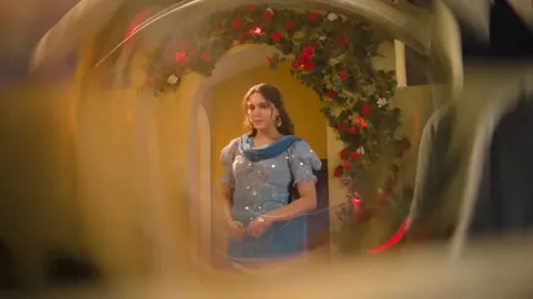 Main Vaapas Aaunga Still 5